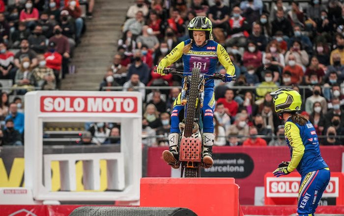 Emma Bristow Trial Indoor Barcelona www.sportvicious.com