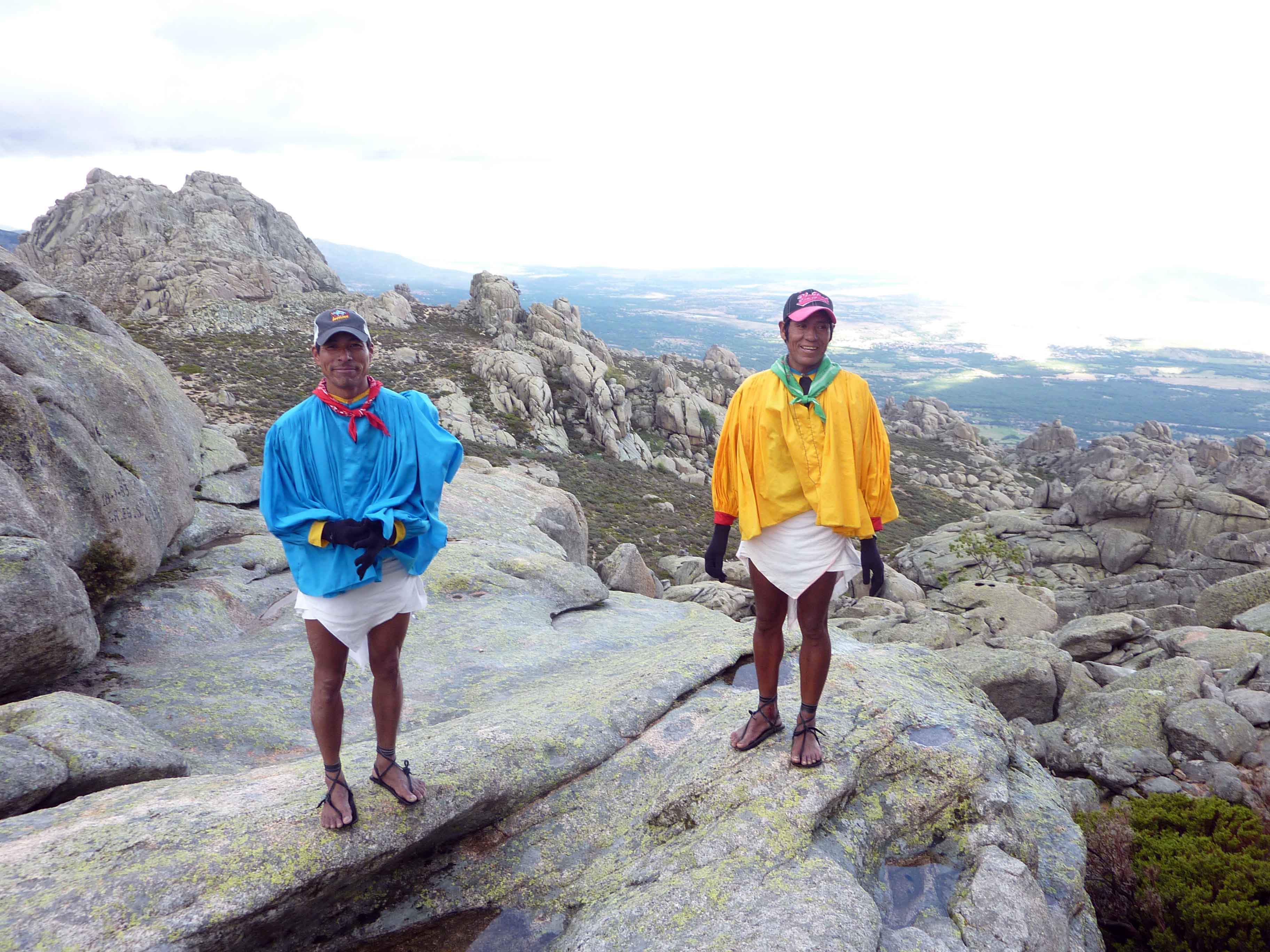 Silvino Cubesare y Arnufo Quimare en la Pedriza de Manzanares_©Miguel Ángel Jiménez, Muxo